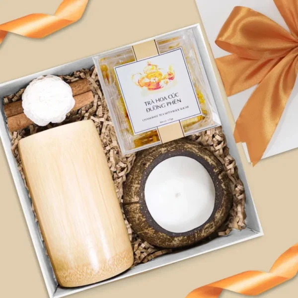 Eco-Friendly Essential Kit Gift Box, Eco-Friendly Products, Scented Candles, Bamboo Jars, Soaps, Bamboo Products